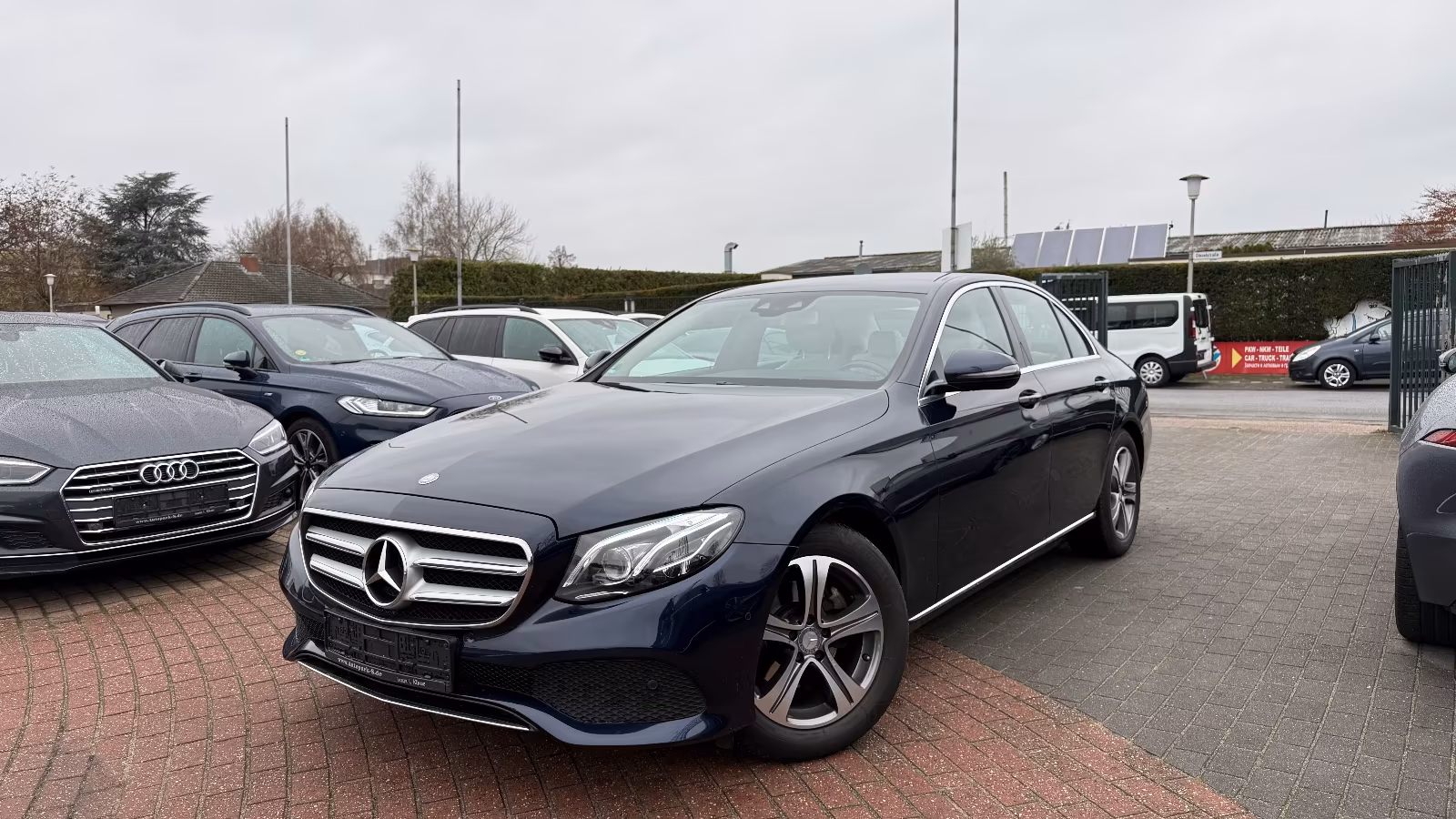 Mercedes-Benz E 220