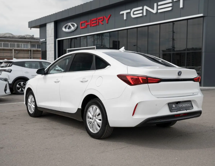 Changan Eado EV AT фото 2