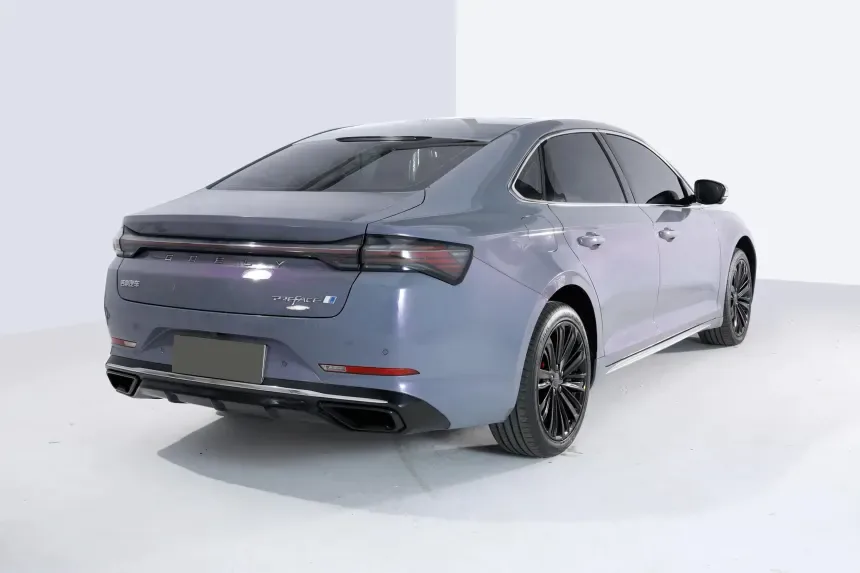 Geely Preface 2.0 AMT фото 3