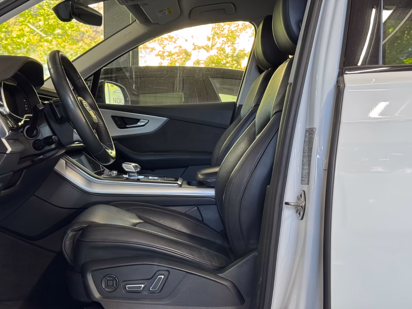 Audi Q7 quattro фото 12